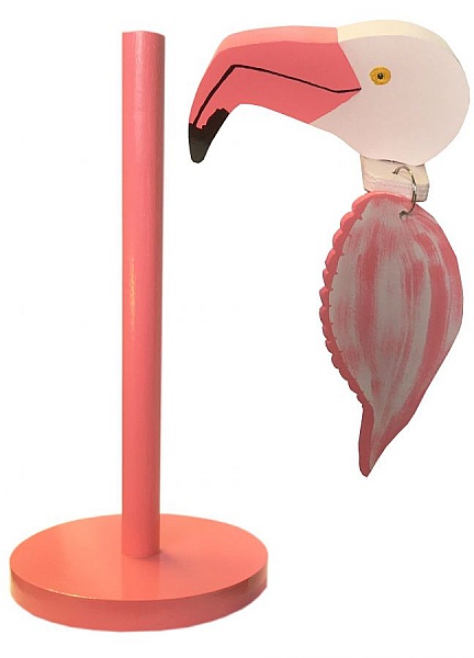 Porte-essuie-tout décoratif en bois en forme de flamant rose.