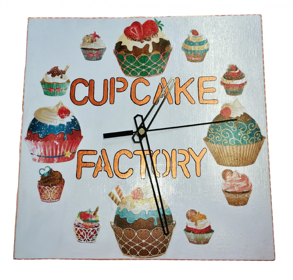 Träklocka carrer modell "cup-cake 