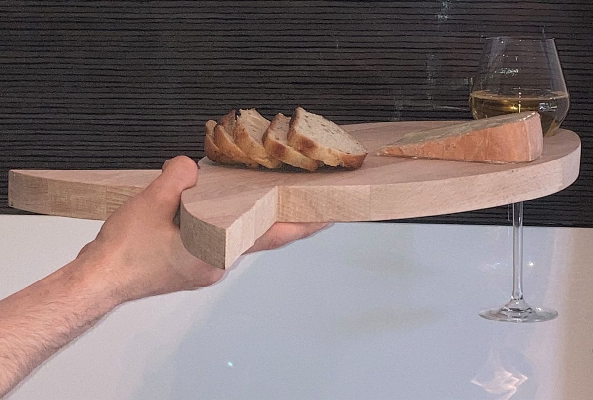FSC naturlig bokträ skärbräda fisk modell 1 glas 