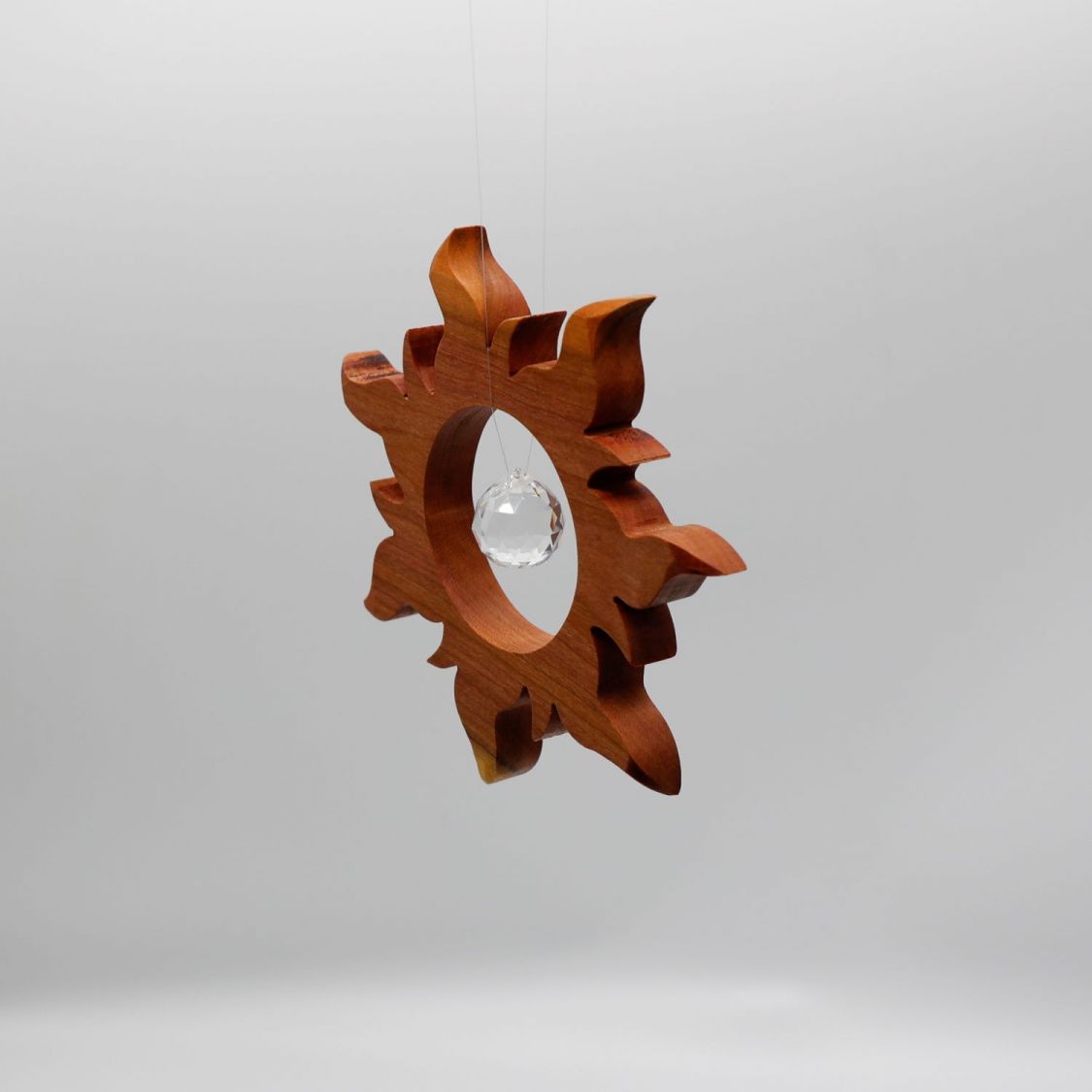 Noble Wooden Suncatcher att hänga med kristall sfär