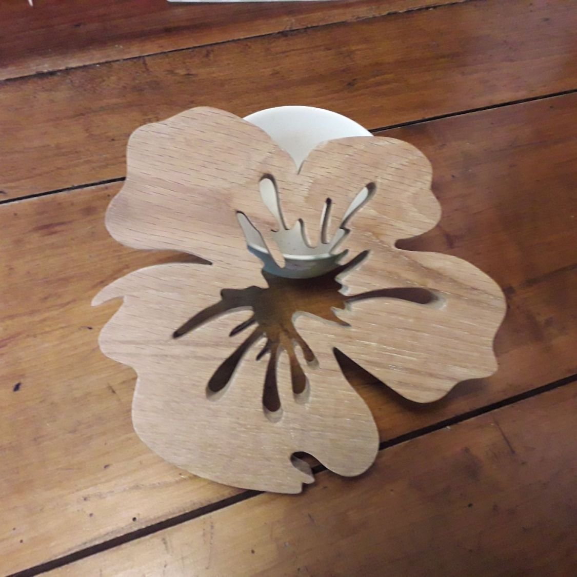 Fleur de pensée-baggett i massiv ek 15 mm tjockt