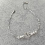Armband med odlad pärla och tiger på 925 silverkedja