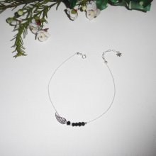 Ankelarmband med vinge och svarta bohemiska kristallpärlor på 925 silverkedja
