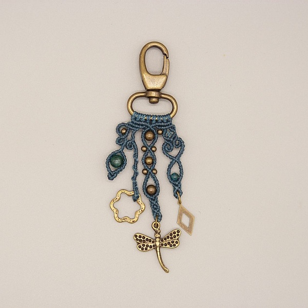 V&auml;ska juvel med karbinhake nyckelring unikt stycke