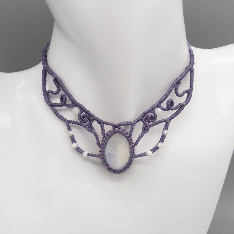 Micro-macramé halsband, lila grå pärla
