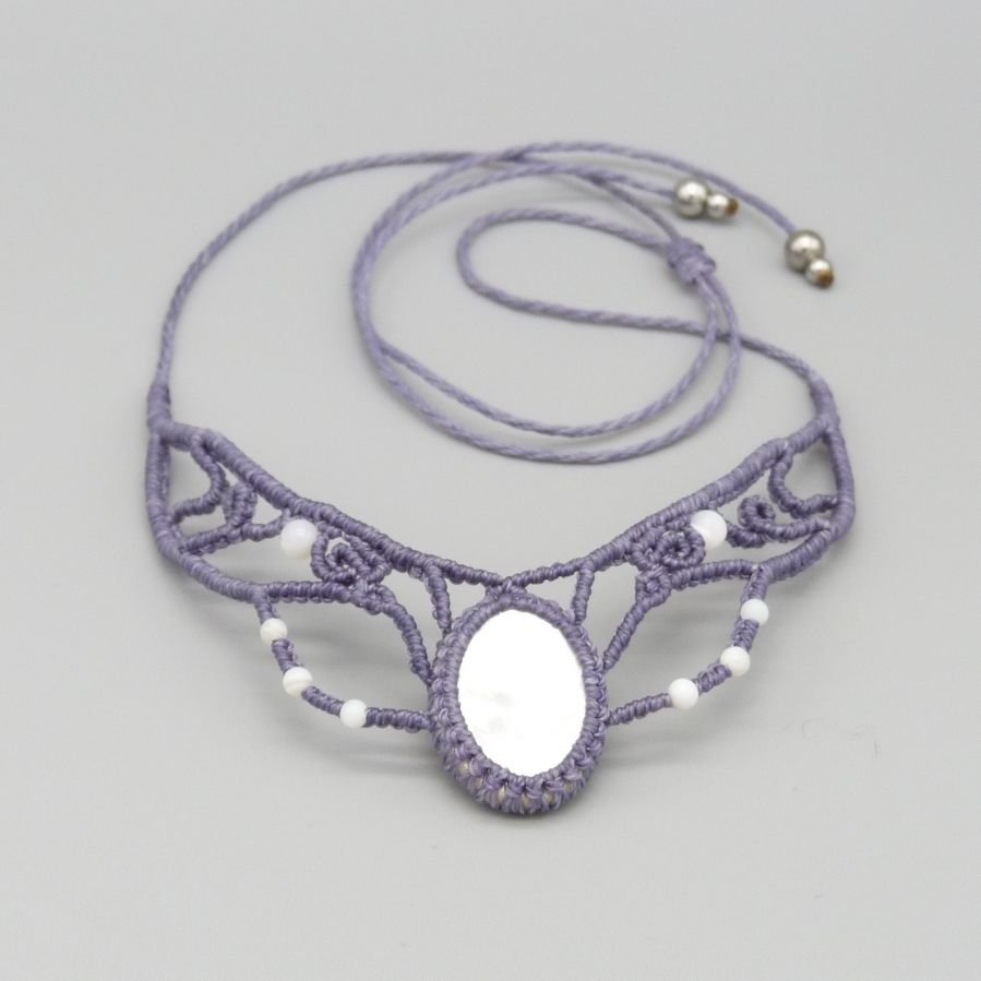Micro-macramé halsband, lila grå pärla