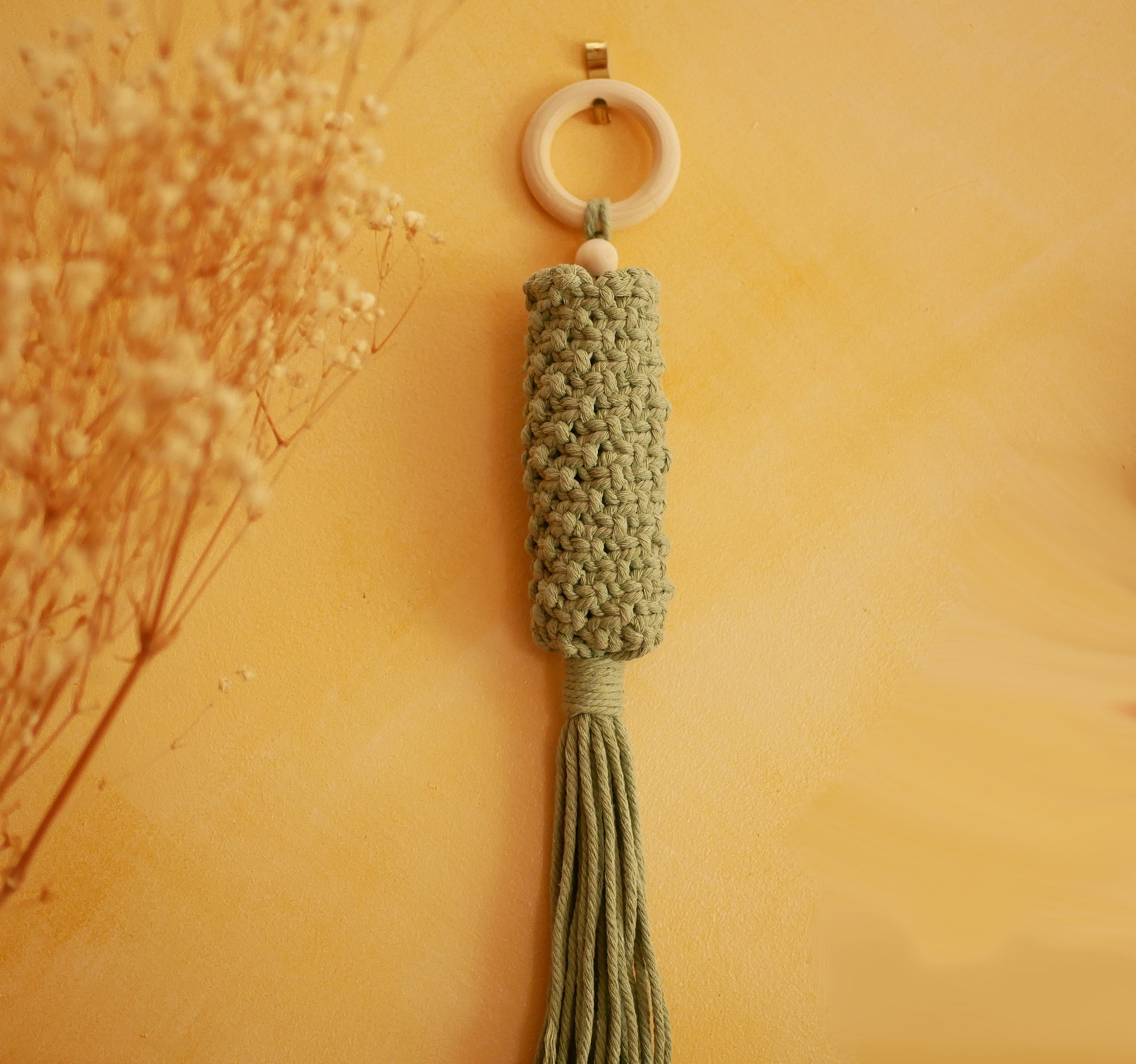 Suspension en macram&eacute; pour fleurs s&eacute;ch&eacute;es avec corde coton couleur vert