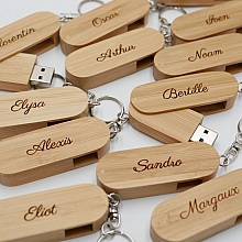 16 GB USB-nyckelring i bambu att gravera och göra personlig