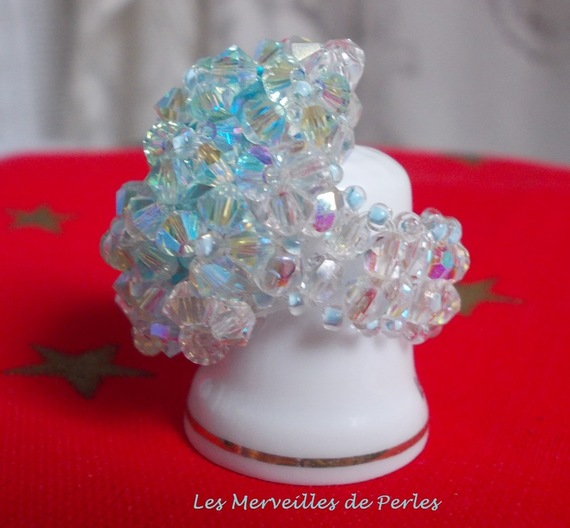 Crystal Blue Ring med Swarovski Crystal Facetter och Spinners