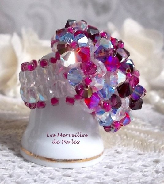 Rosa prickig ring med Swarovski-kristallfacetter och spinnare
