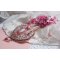 Rosa liljehalsband med vit Howlite ädelsten, fröpärlor, spets och olika pärlor Haute-Couture stil