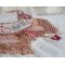 Eternal Rose halsband broderat med halvädelstenar och full av olika kvalitetspärlor.