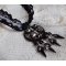 Goldnight hängande halsband broderat med Swarovski-kristaller i barock stil