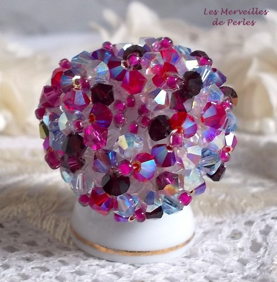 Rosa prickig ring med Swarovski-kristallfacetter och spinnare