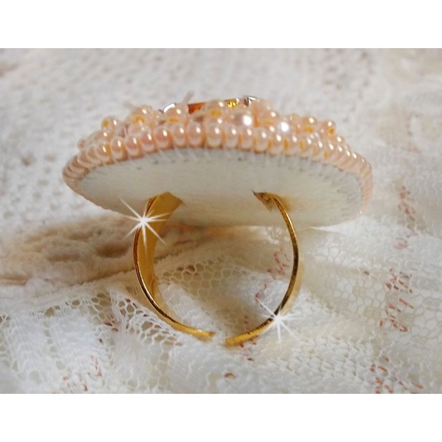 Idylle Beauty ring broderad med Swarovski-kristaller, cabochon och pärlor