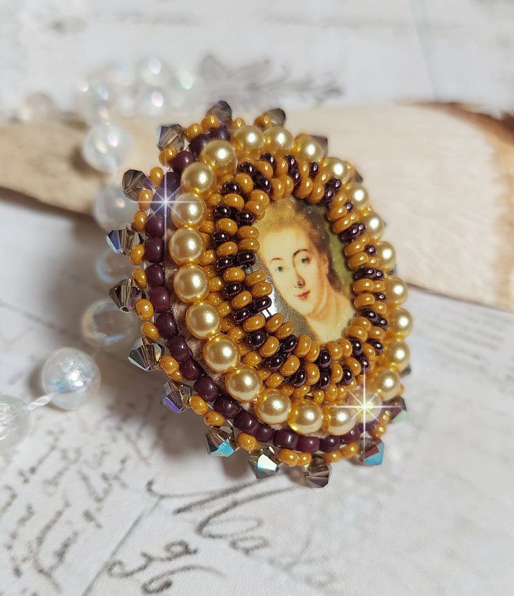 Mme de Pompadour ring broderad med pärlor, Swarovski kristall, en mycket vacker förförelse