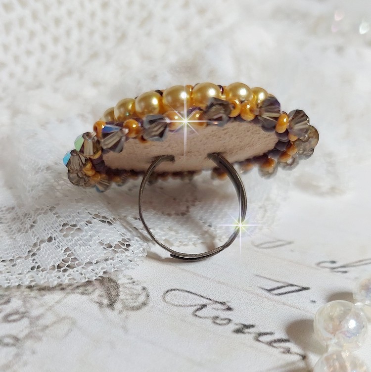 Mme de Pompadour ring broderad med pärlor, Swarovski kristall, en mycket vacker förförelse