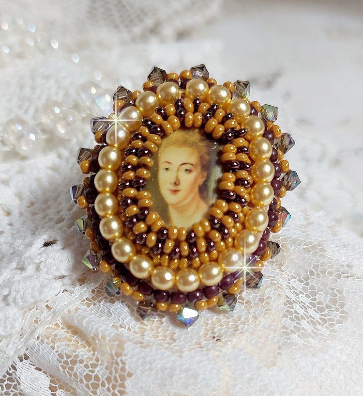 Mme de Pompadour ring broderad med pärlor, Swarovski kristall, en mycket vacker förförelse