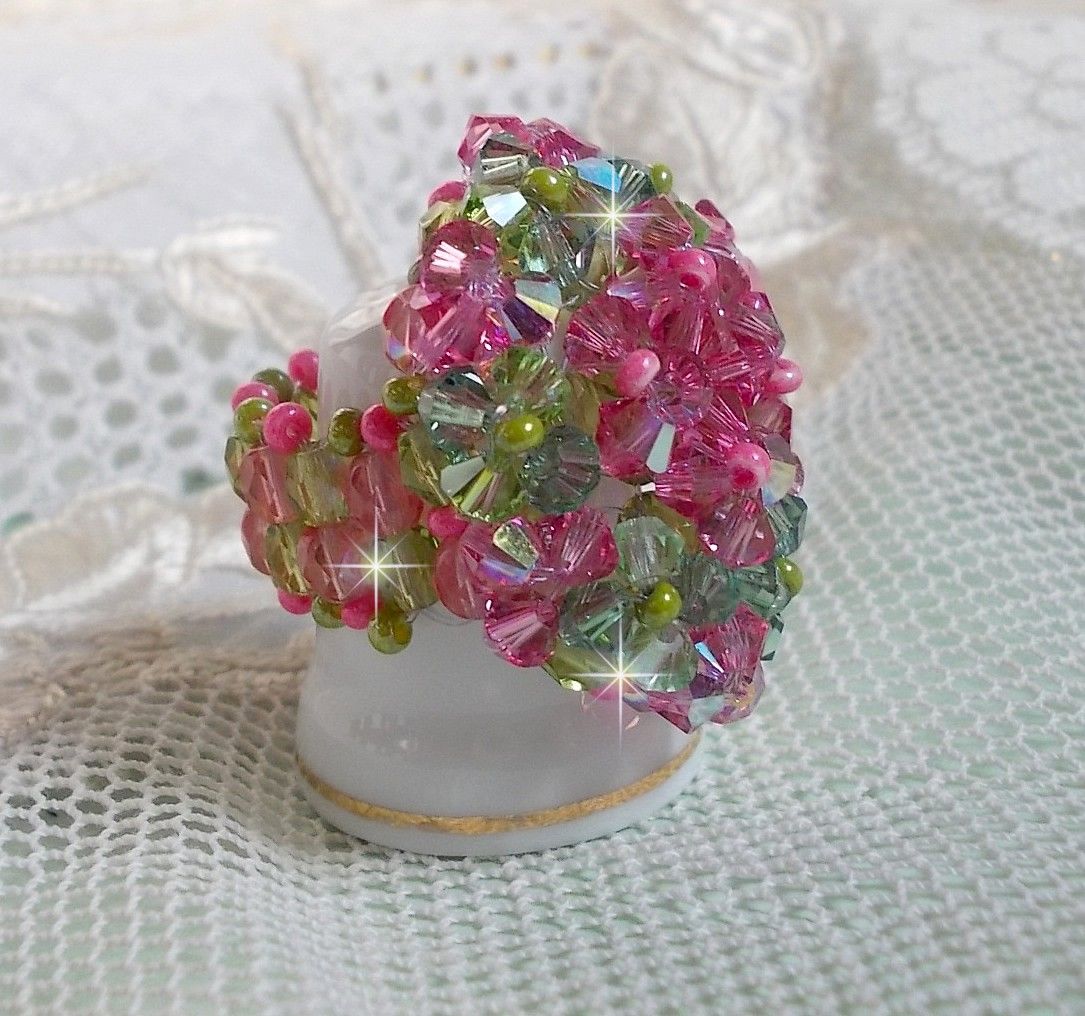 Miss Lady-ring med facetter och snurrande toppar i Swarovski-kristall
