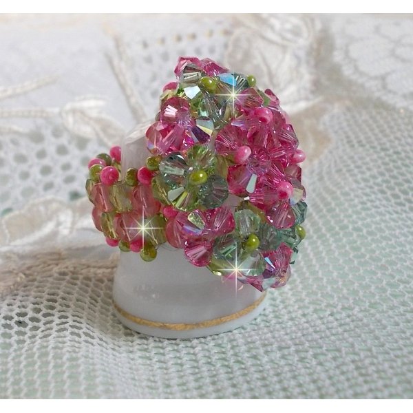 Miss Lady-ring med facetter och snurrande toppar i Swarovski-kristall