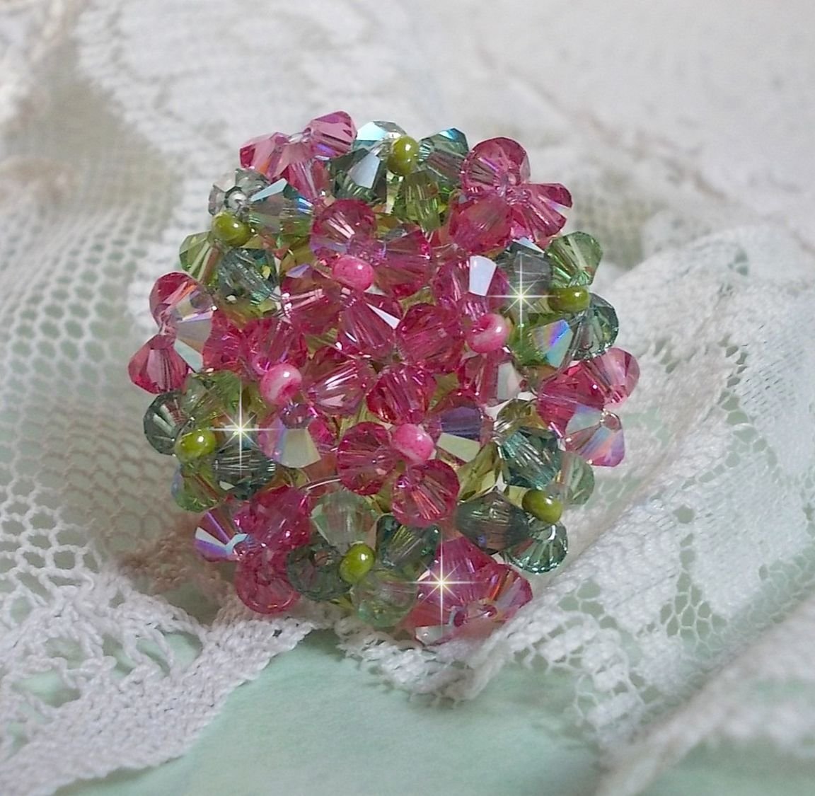 Miss Lady-ring med facetter och snurrande toppar i Swarovski-kristall
