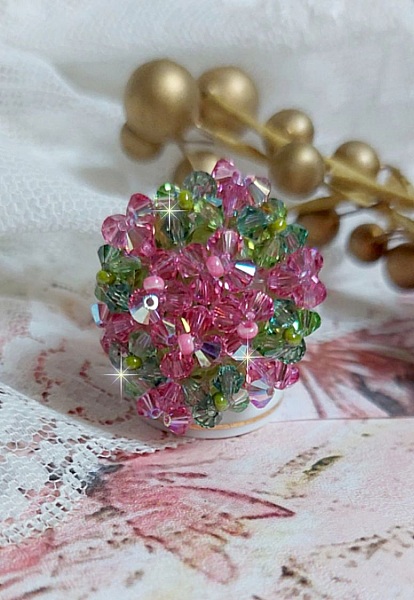 Miss Lady-ring med facetter och snurrande toppar i Swarovski-kristall