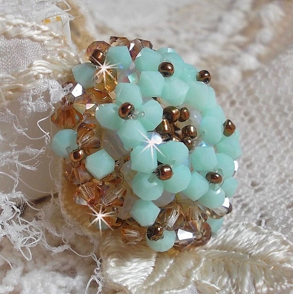 Vattenliljering med Swarovski-kristallfacetter och spinnare