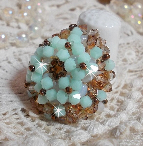 Vattenliljering med Swarovski-kristallfacetter och spinnare