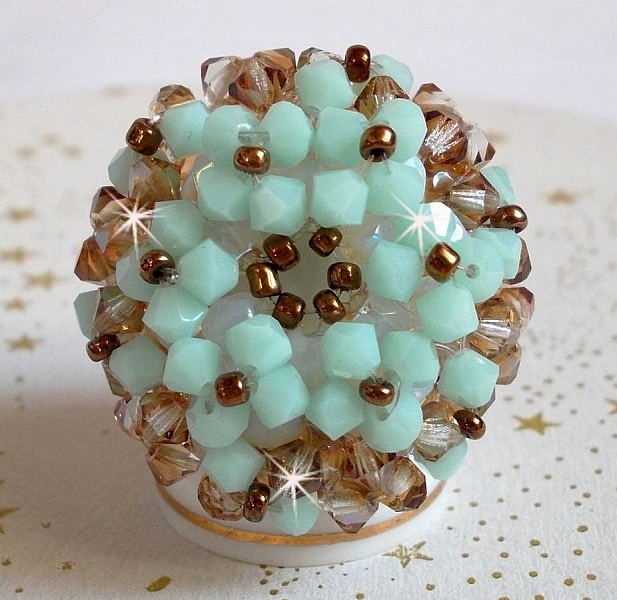 Vattenliljering med Swarovski-kristallfacetter och spinnare