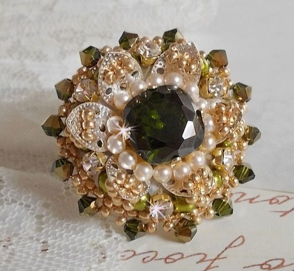 Ring L'Oiseau des Iles Green Silver broderad med pärlor, Swarovski kristaller och fröpärlor