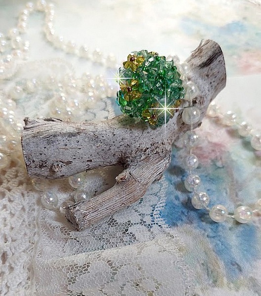 Tender Green Ring med Swarovski Crystal Facetter och Spinners