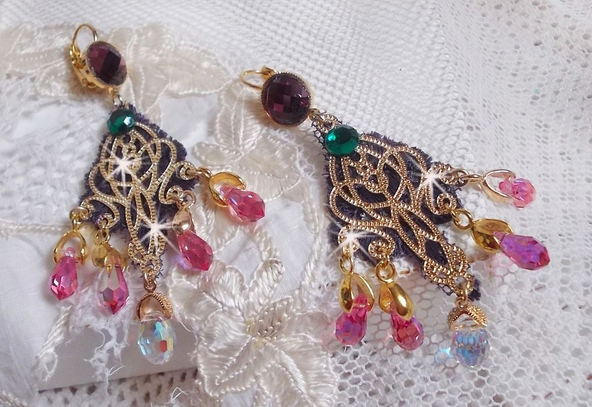 BO Asiane skapad med Swarovski Crystal Drops, 1950-talets violetta spets och glaspärlor.