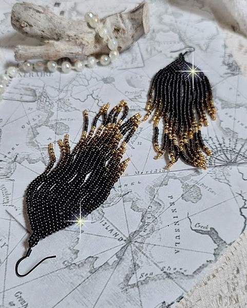 BO Atmosph&egrave;re mont&eacute;es avec des perles de rocailles japonaises en verre et des crochets noires laiton