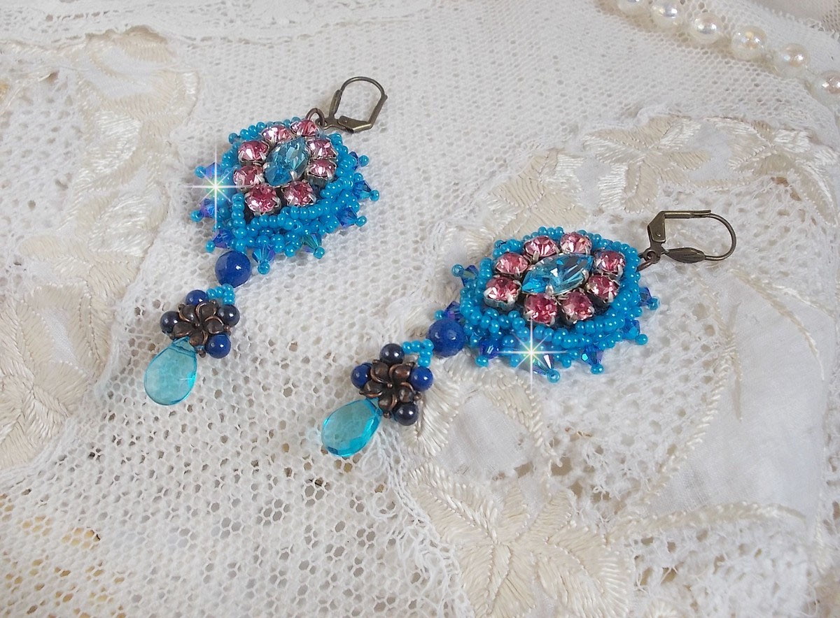BO Belle Epoque broderad med Swarovski-kristaller, metallpärlor, runda pärlor och fröpärlor.