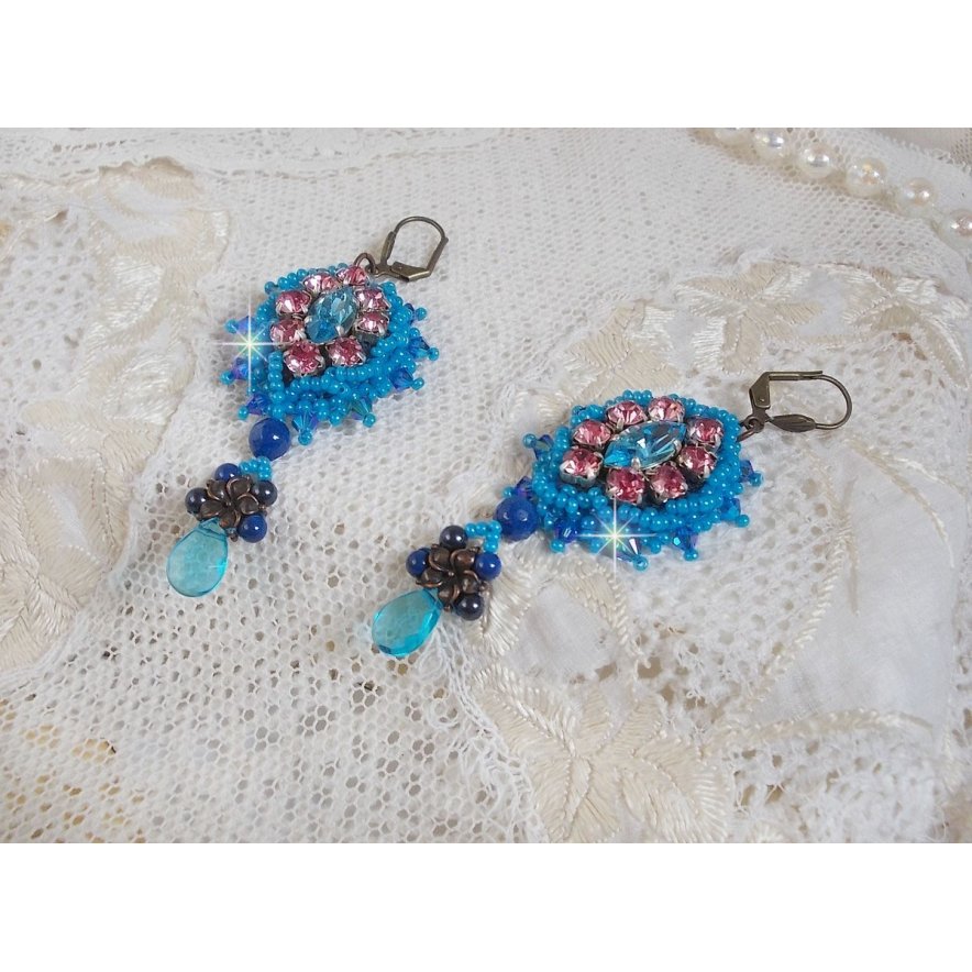 BO Belle Epoque broderad med Swarovski-kristaller, metallpärlor, runda pärlor och fröpärlor.