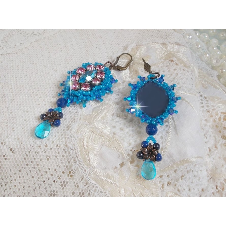 BO Belle Epoque broderad med Swarovski-kristaller, metallpärlor, runda pärlor och fröpärlor.