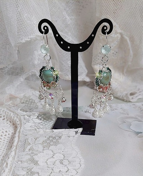 BO Blush Light green mont&eacute;es avec cabochons, estampes, breloques, perles Cristal Swarovski