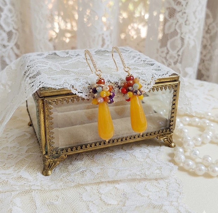 BO Dolce Vita en Jaune cr&eacute;&eacute;es avec pierres de gemme, crochets d&rsquo;oreilles argent 925 dor&eacute;
