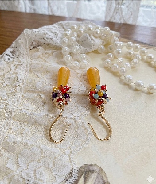 BO Dolce Vita en Jaune cr&eacute;&eacute;es avec pierres de gemme, crochets d&rsquo;oreilles argent 925 dor&eacute;