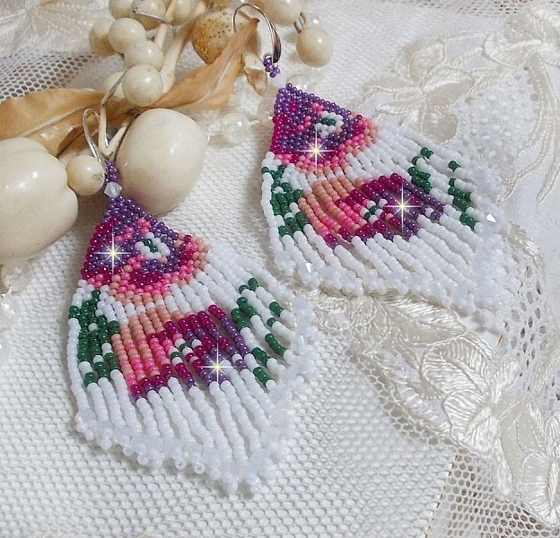 BO Cherry Blossoms skapad med Opaque White, rosa i olika nyanser, gr&ouml;nt med Toupies.