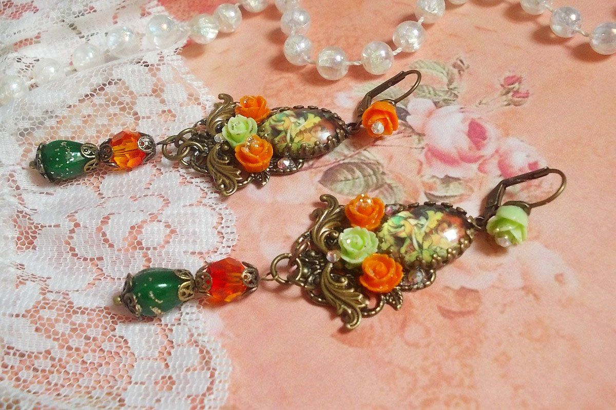 BO Fairy Aloes Pumpkin skapad med cabochoner av förstoringsglas, rosor av harts och kristaller.