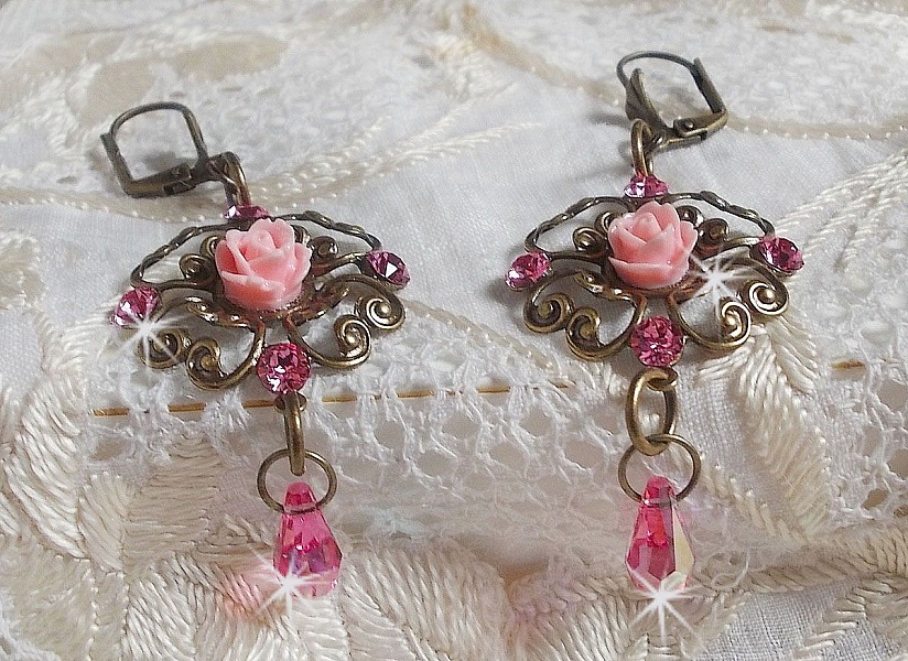 BO Irresistible Eden Collection med dessa Swarovski-kristaller monterade p&aring; ljush&aring;llare i brons.