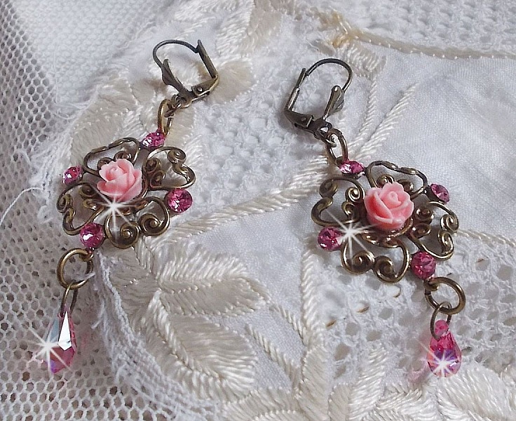 BO Irresistible Eden Collection med dessa Swarovski-kristaller monterade p&aring; ljush&aring;llare i brons.