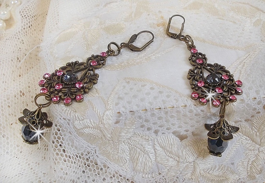 BO Irresistible Love Collection med Swarovski-kristaller monterade p&aring; filigranljush&aring;llare i brons.