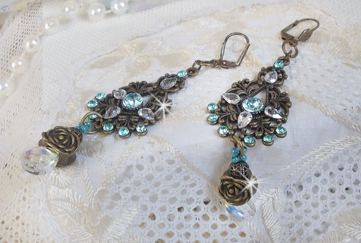 BO Lady in Blue monterad med Swarovski-kristaller och zirkonium med bronstillbehör