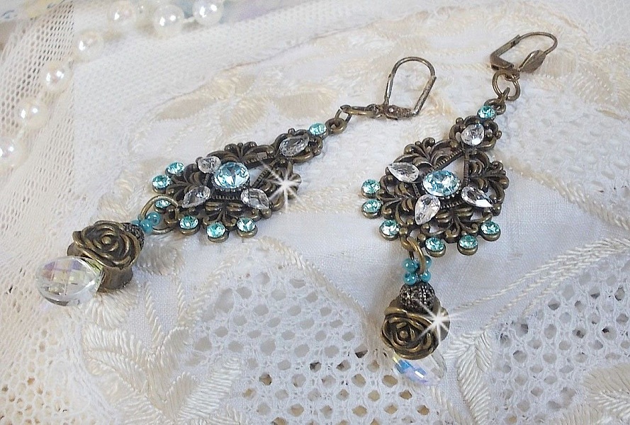 BO Lady in Blue monterad med Swarovski-kristaller och zirkonium med bronstillbeh&ouml;r