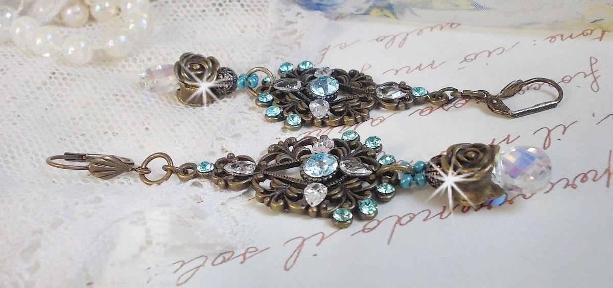 BO Lady in Blue monterad med Swarovski-kristaller och zirkonium med bronstillbehör