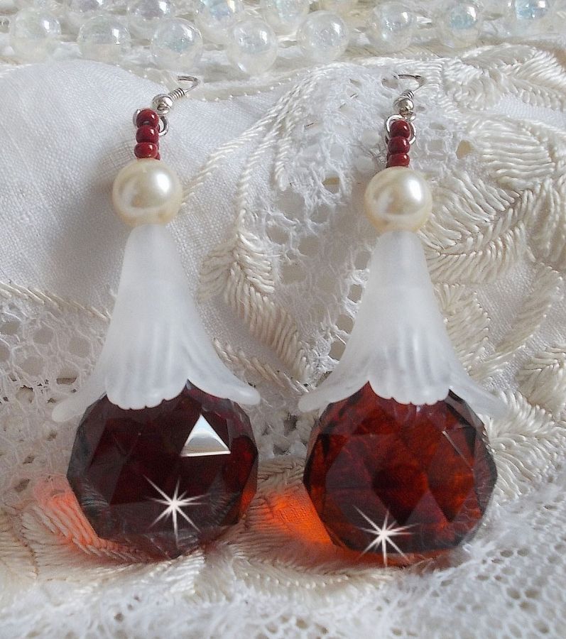 BO Marielle med Swarovski-kristaller och facetterade bohemiska kristallkulor
