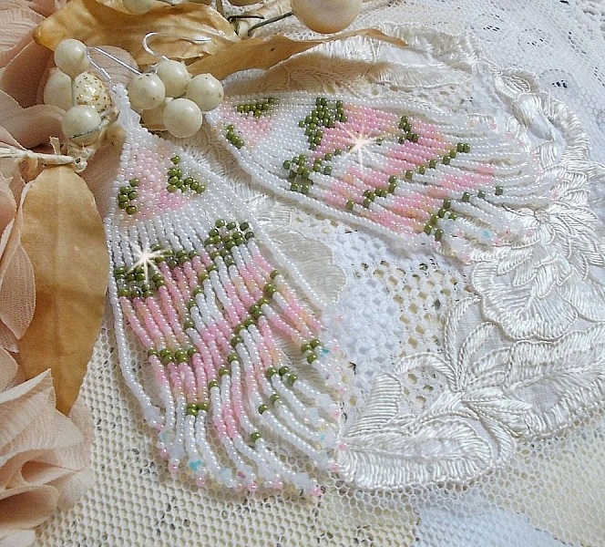 BO Matin Lumineux med japanska p&auml;rlor och Swarovski-kristaller