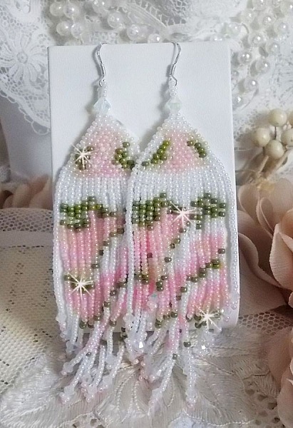 BO Matin Lumineux med japanska p&auml;rlor och Swarovski-kristaller